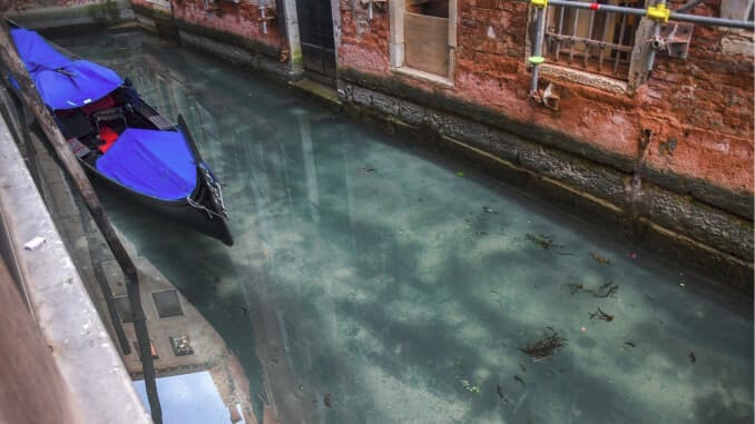 Venice canal clear